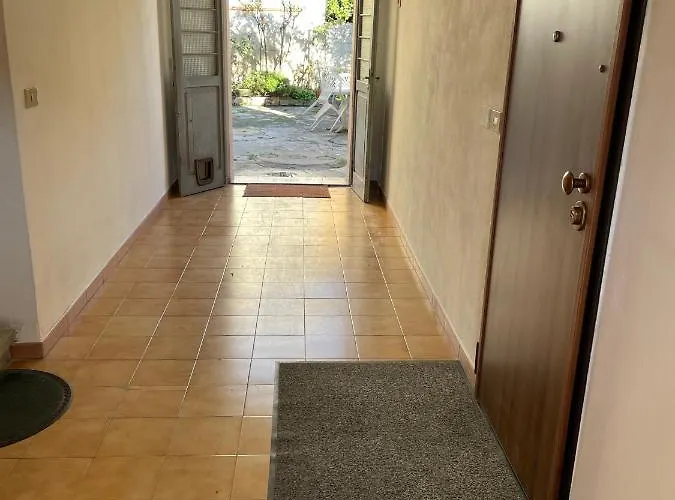 Daisy House Apartament *